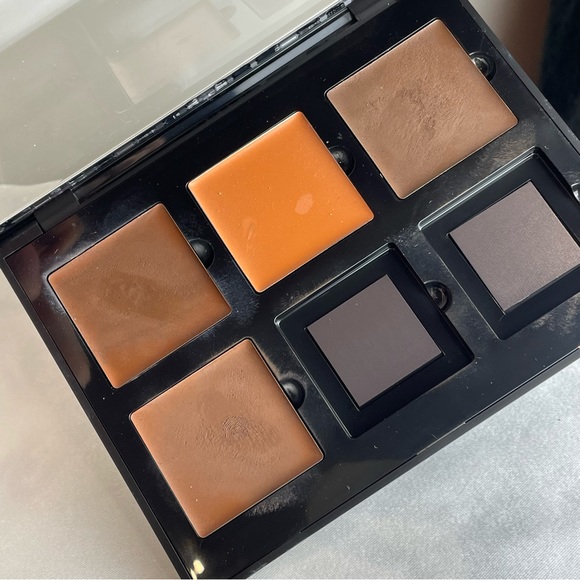 Anastasia Beverly Hills Contour Kit In Dark Shades - Picture 3 of 4